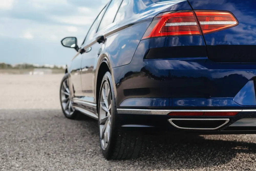Sedan car hire in Bilbao for business travel